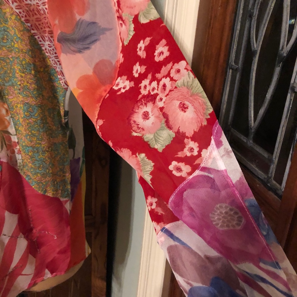Sacred Threads long button down blouse - Picture 7 of 8